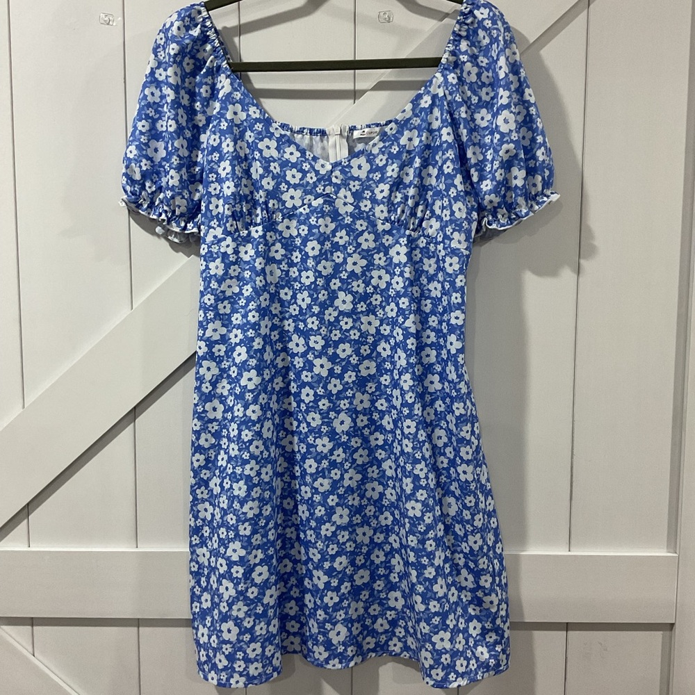Cupshe Blue and White Floral Dress
